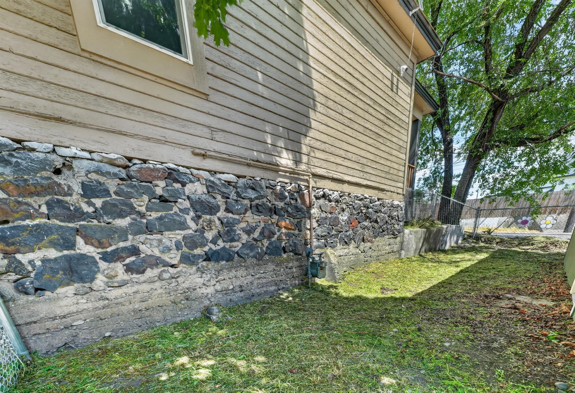 1604 W Maxwell Ave - Photo 34