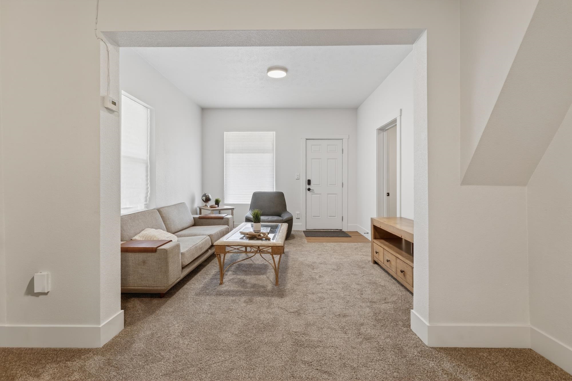 1604 W Maxwell Ave - Photo 6