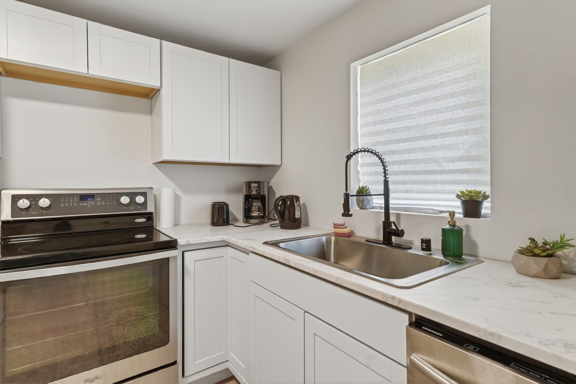 1608 W Maxwell Ave - Photo 22
