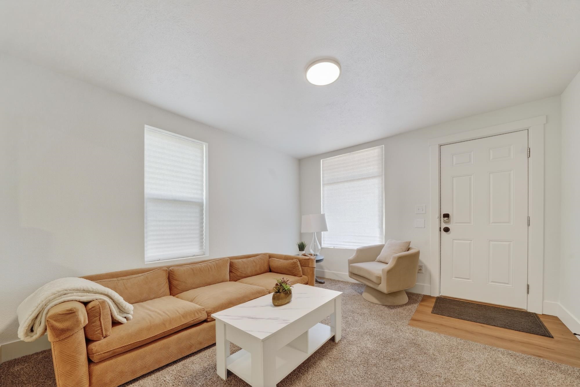 1608 W Maxwell Ave - Photo 4