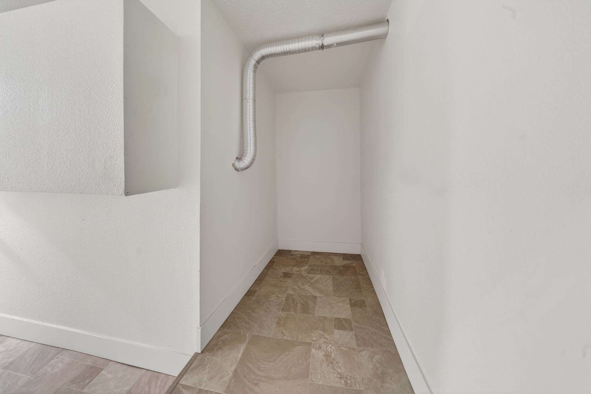 1608 W Maxwell Ave - Photo 34