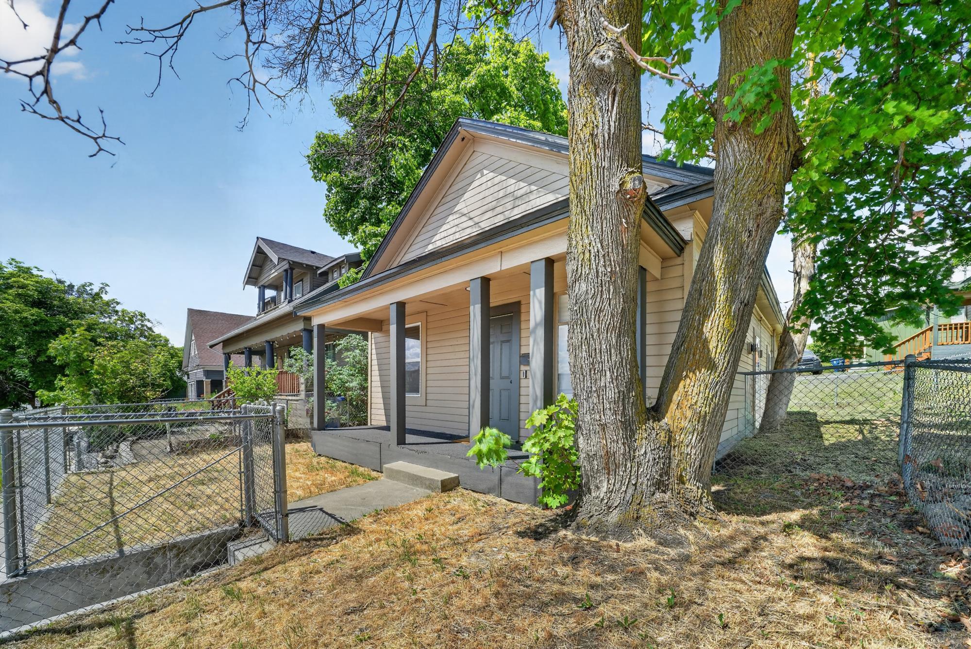 1608 W Maxwell Ave - Photo 35