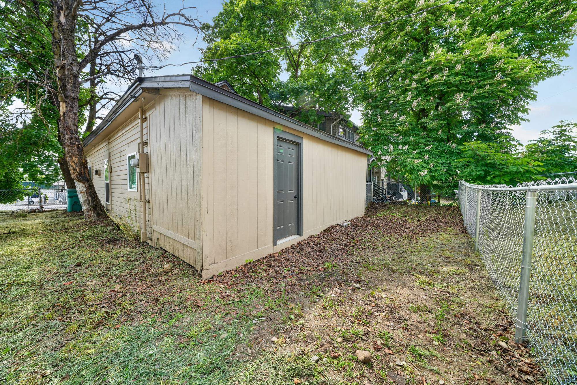 1608 W Maxwell Ave - Photo 39