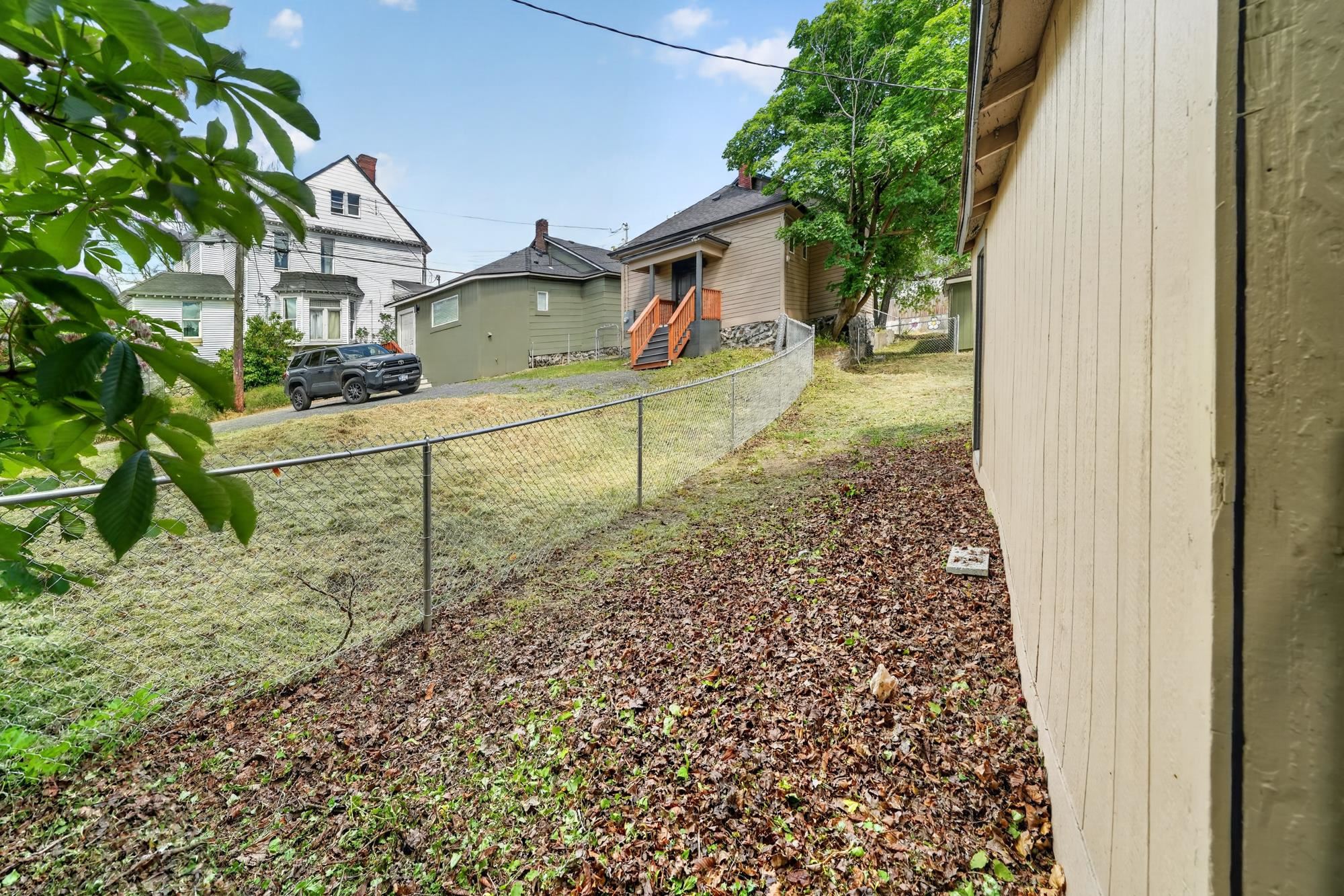 1608 W Maxwell Ave - Photo 40