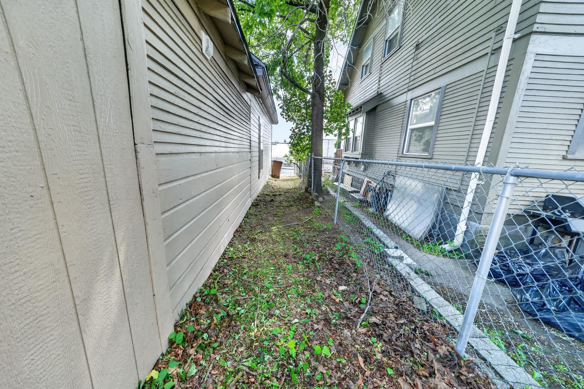 1608 W Maxwell Ave - Photo 41