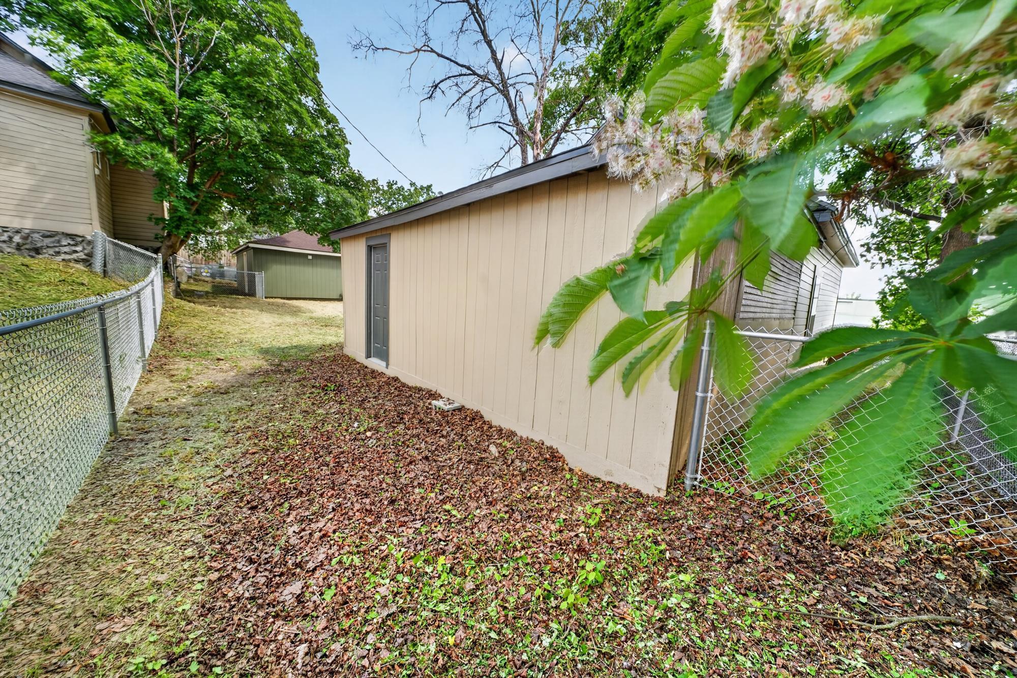 1608 W Maxwell Ave - Photo 42