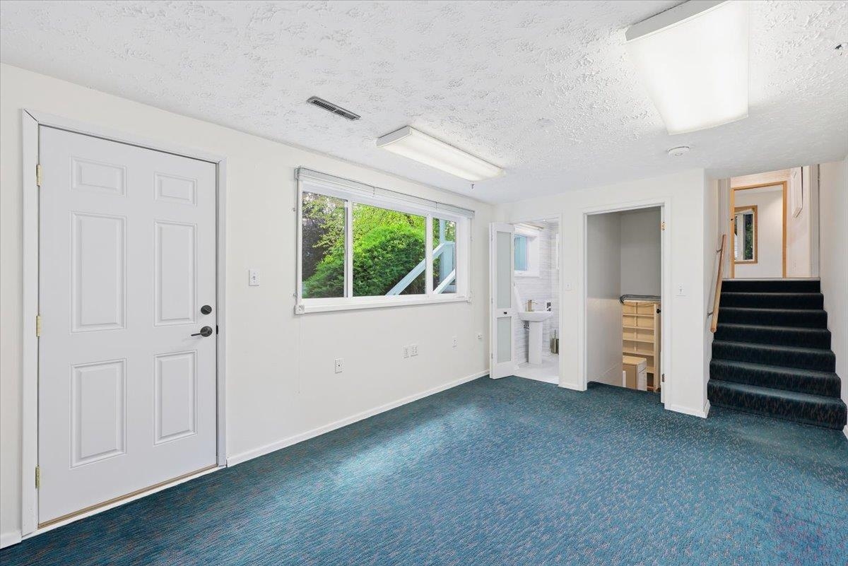 2428 E 39th Ave - Photo 21