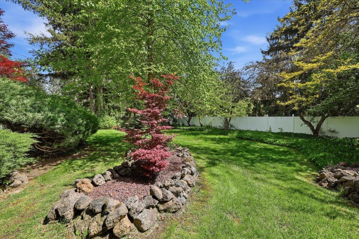 2428 E 39th Ave - Photo 29