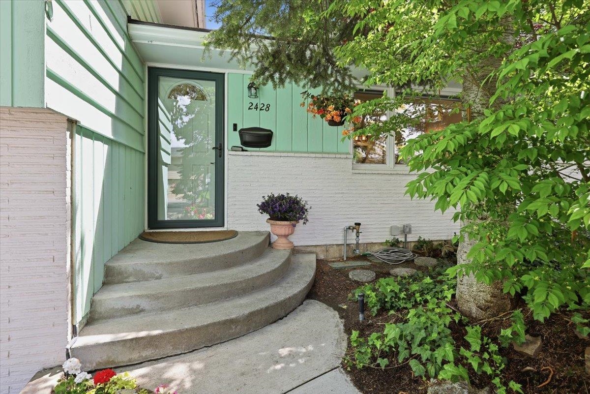 2428 E 39th Ave - Photo 38