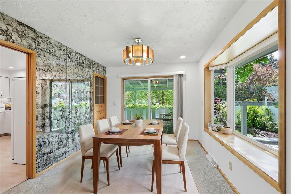 2428 E 39th Ave - Photo 6