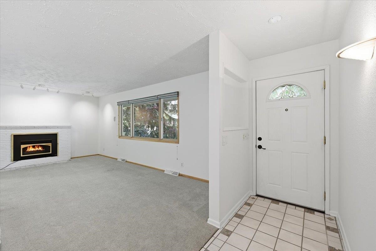 2428 E 39th Ave - Photo 7