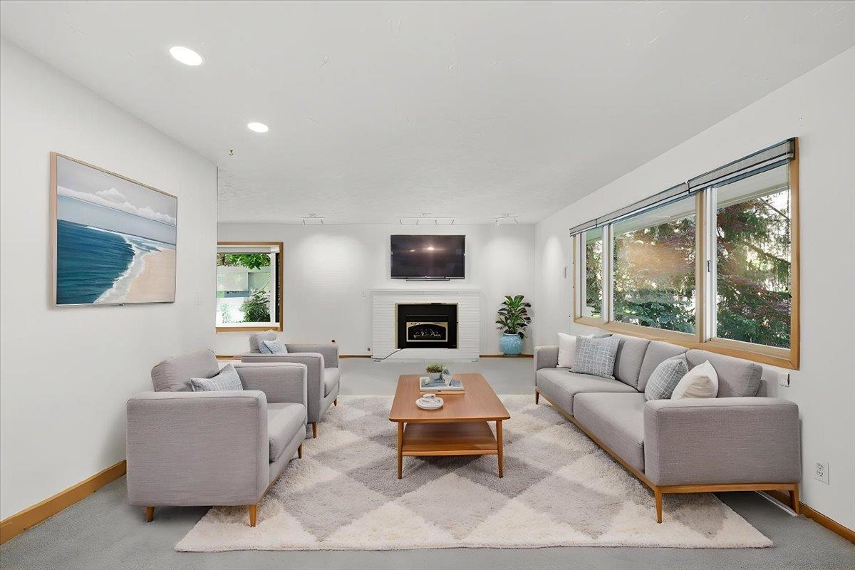 2428 E 39th Ave - Photo 8