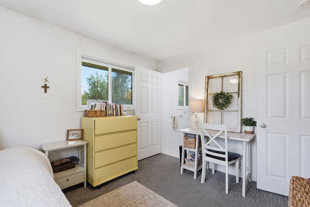 8312 N JEFFERSON Dr - Photo 17
