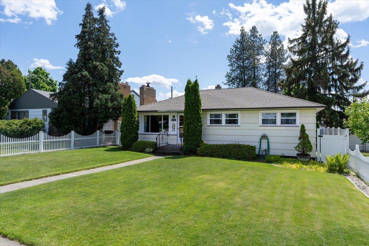 1411 W Glass Ave - Photo 2