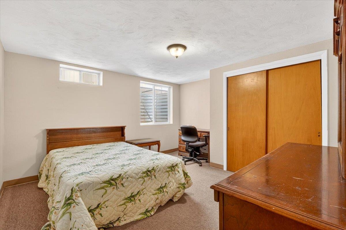 1411 W Glass Ave - Photo 28