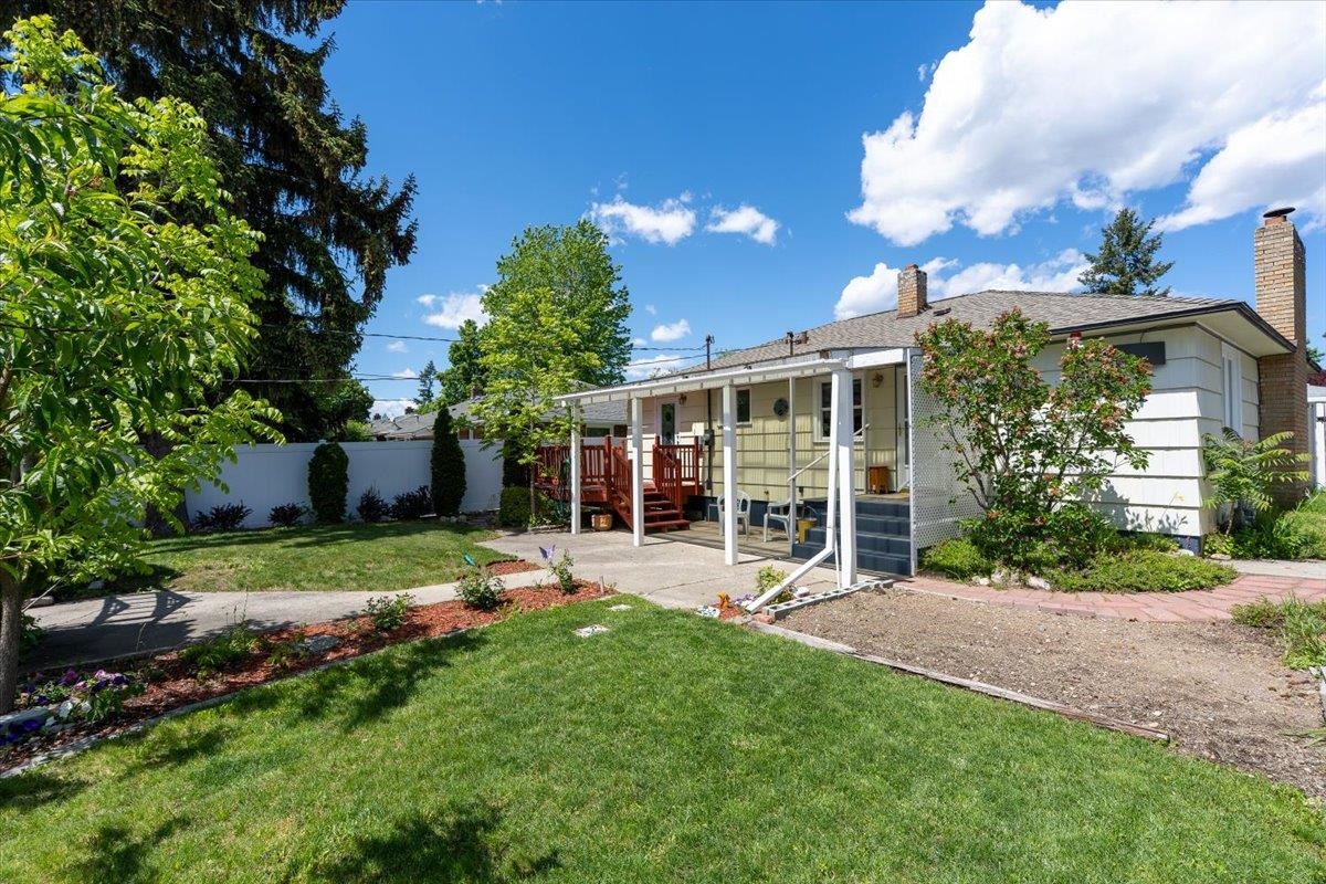 1411 W Glass Ave - Photo 36