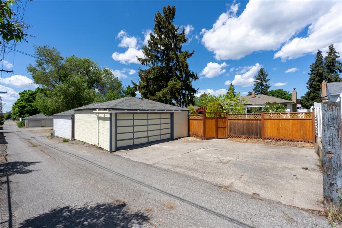 1411 W Glass Ave - Photo 40