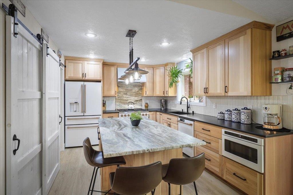 2107 S Scenic Blvd - Photo 11