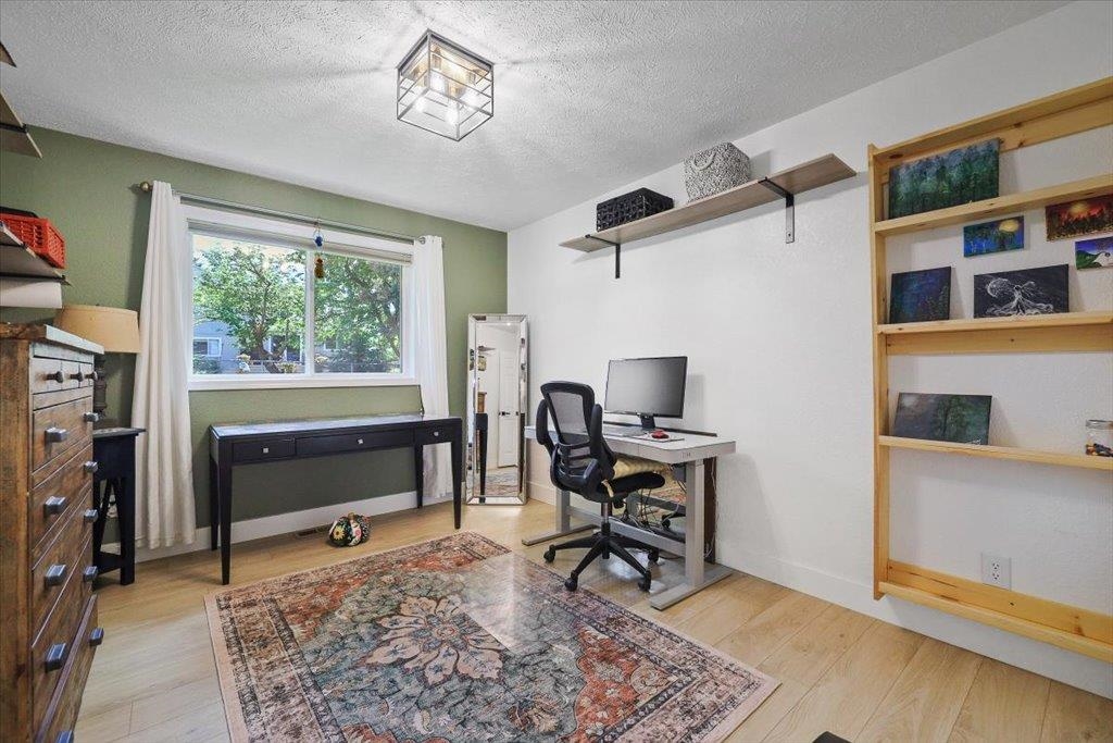 2107 S Scenic Blvd - Photo 24