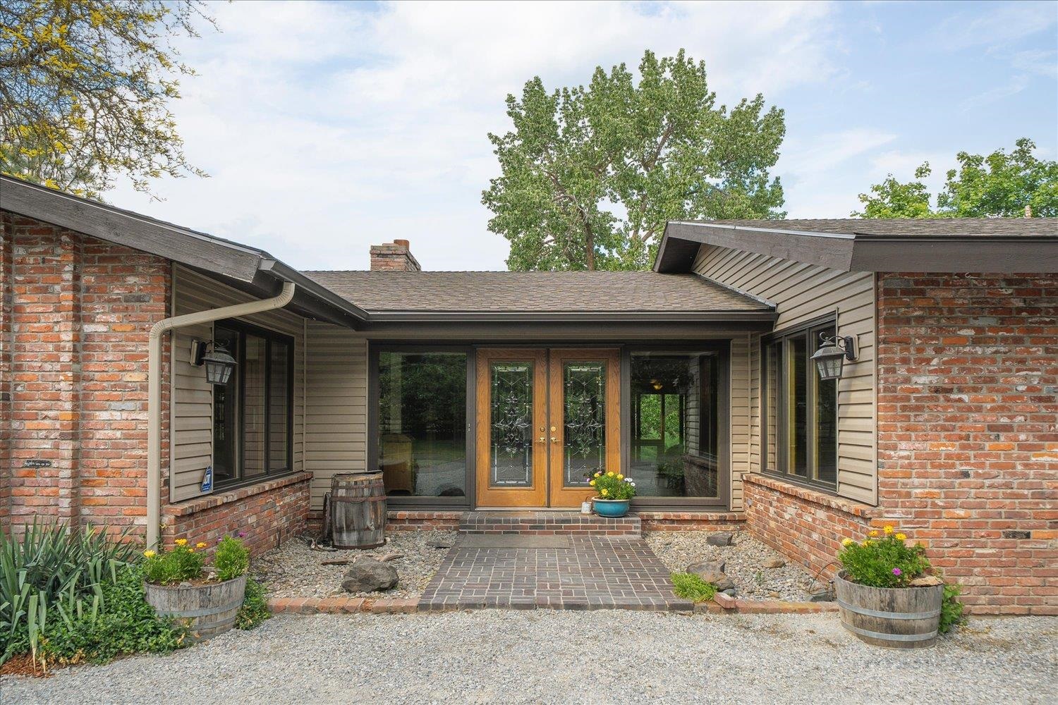 5711 S Inland Empire Way - Photo 2