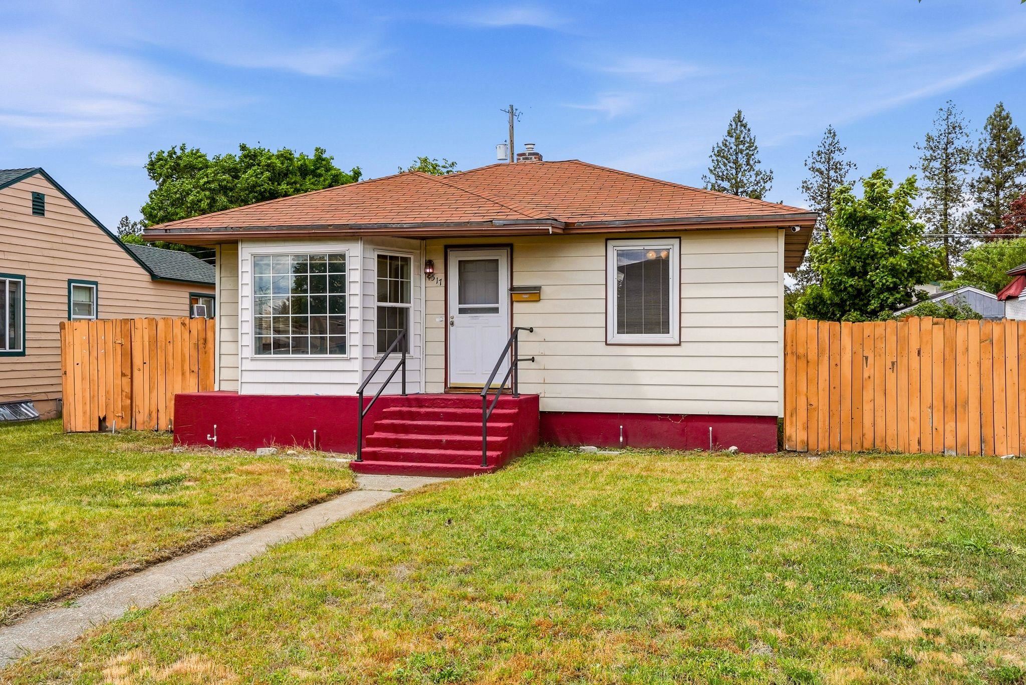 517 E Columbia Ave - Photo 2