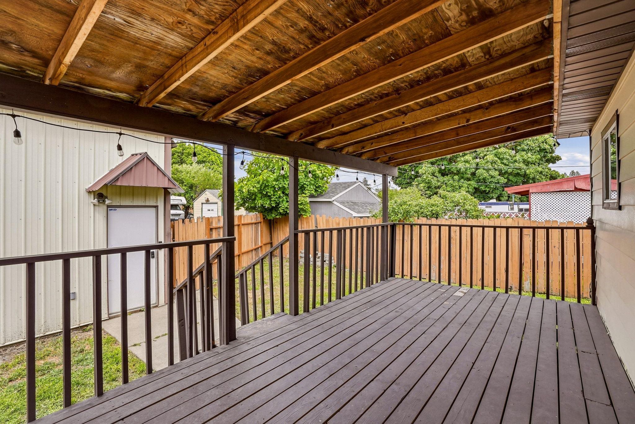 517 E Columbia Ave - Photo 29