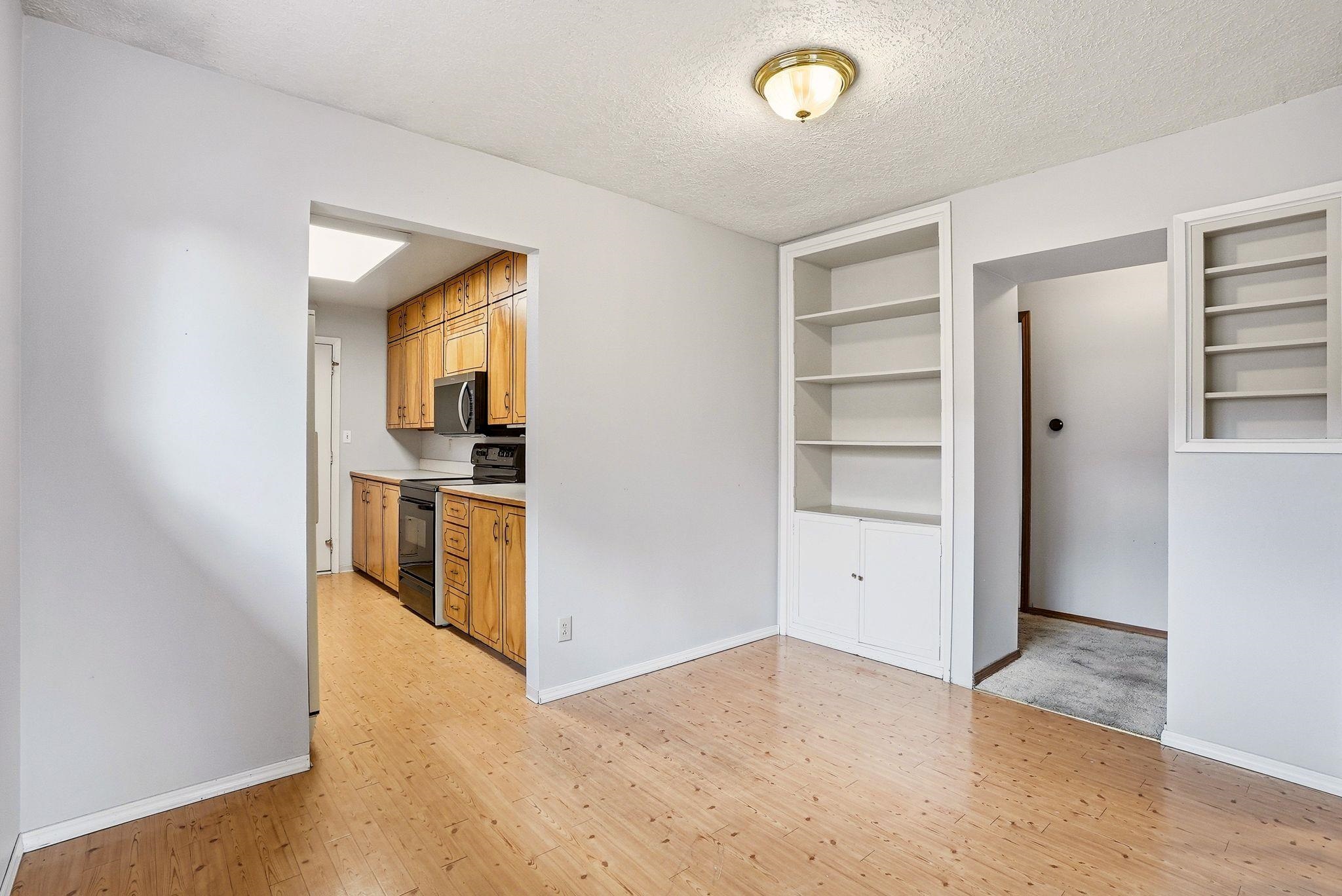 517 E Columbia Ave - Photo 8