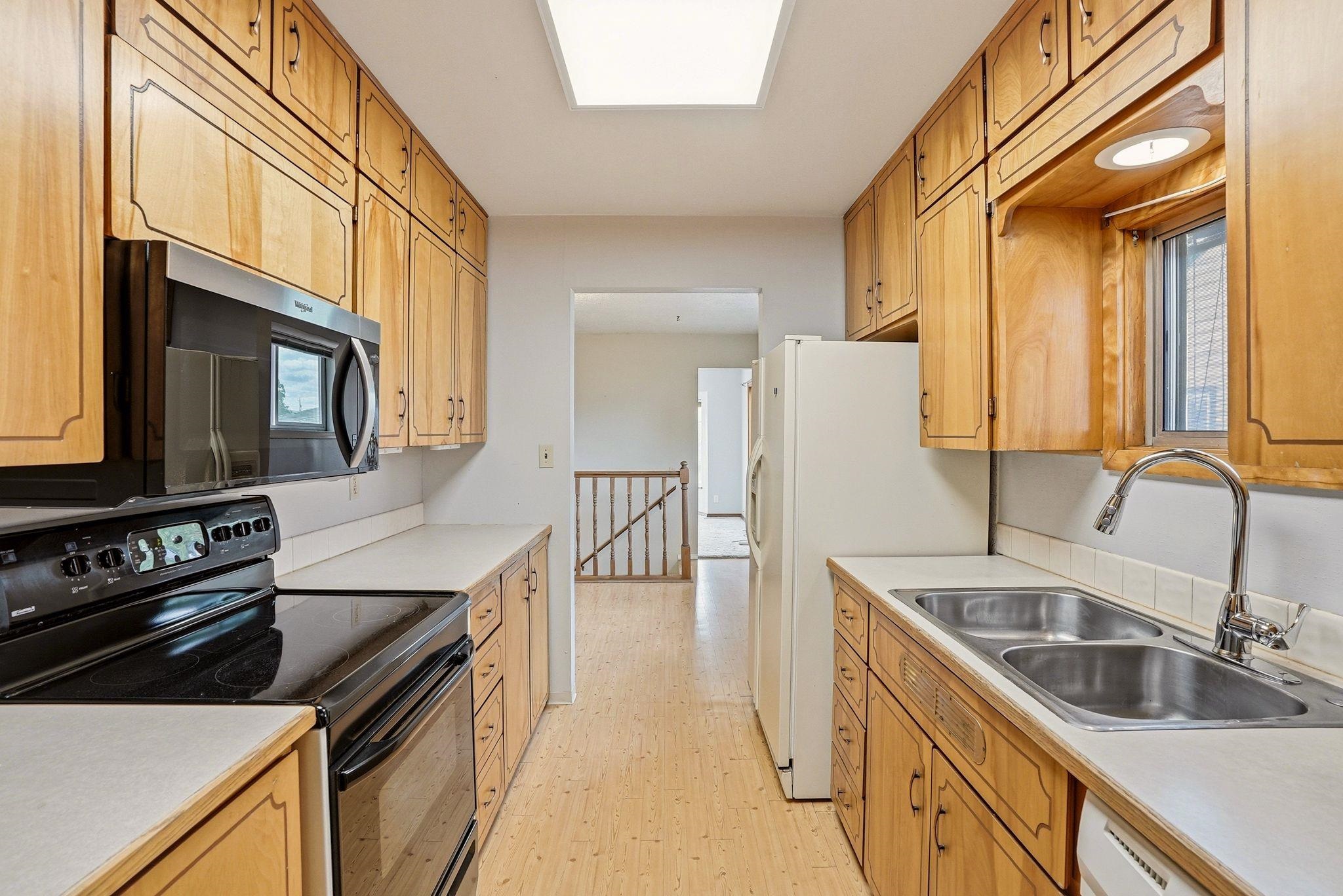 517 E Columbia Ave - Photo 10