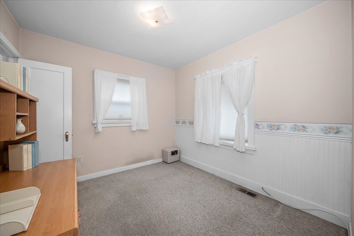 3138 E 33rd Ave - Photo 15