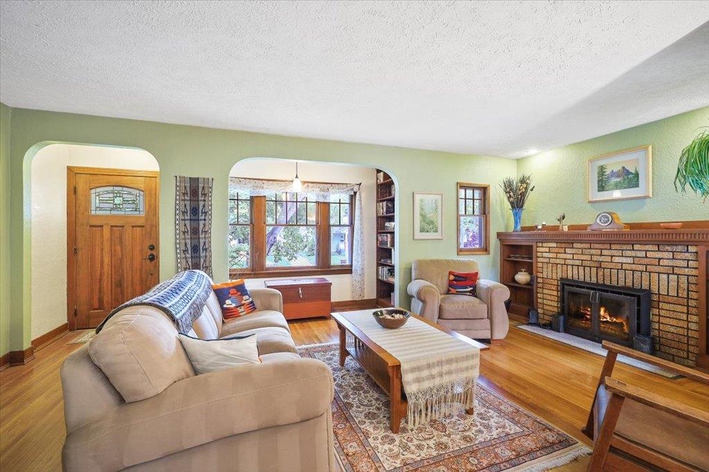 39 W 26th Ave - Photo 2