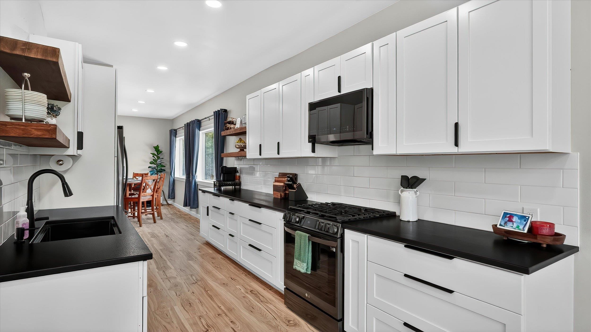 27422 N Hardesty Rd - Photo 12