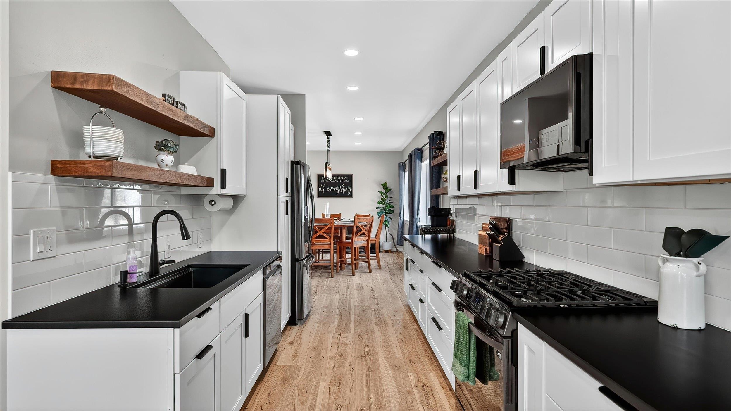 27422 N Hardesty Rd - Photo 10