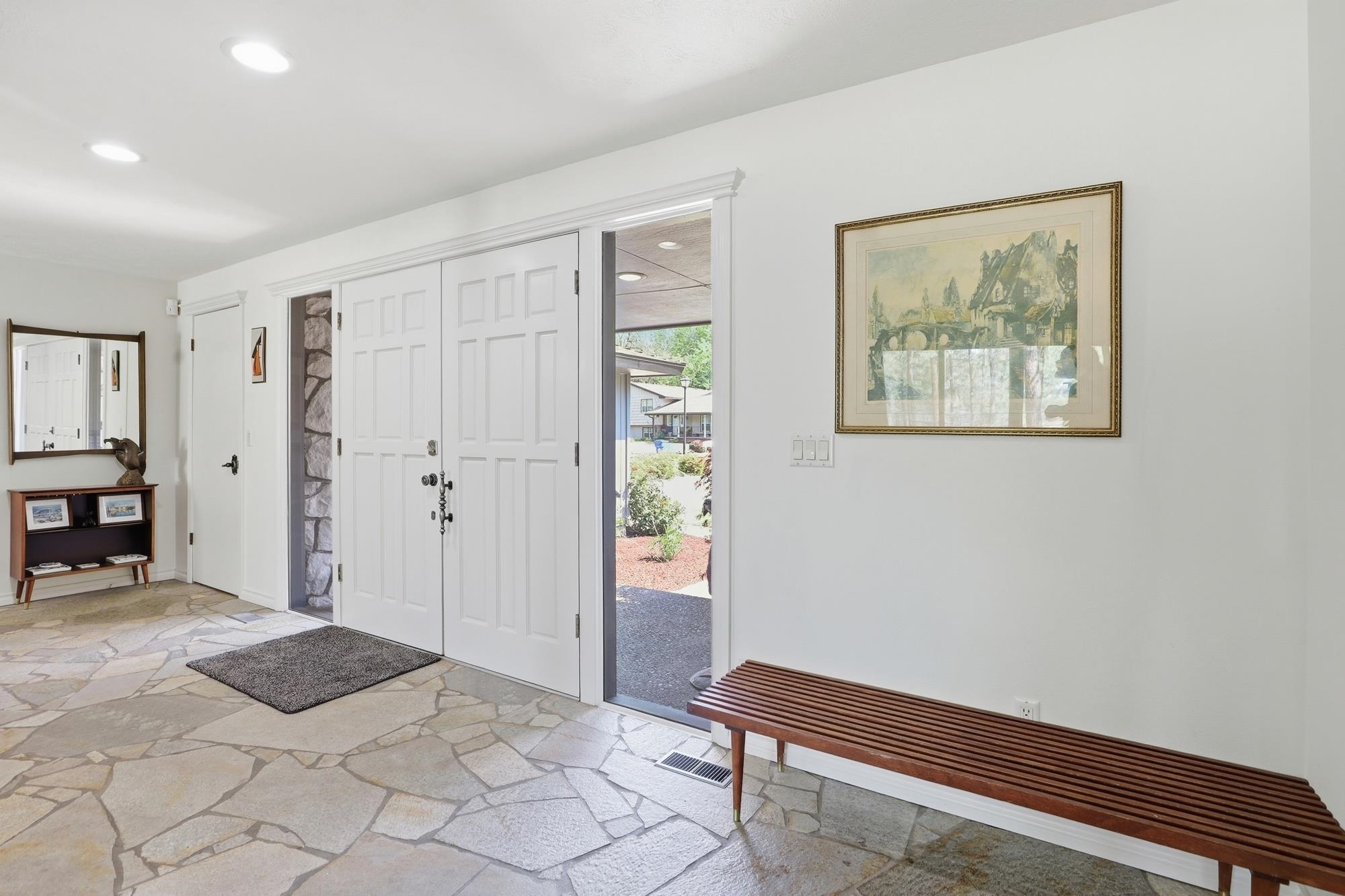1424 W Bellwood Dr - Photo 3