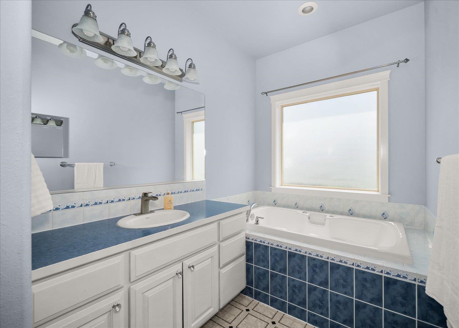 2315 W Chadwick Ln - Photo 15
