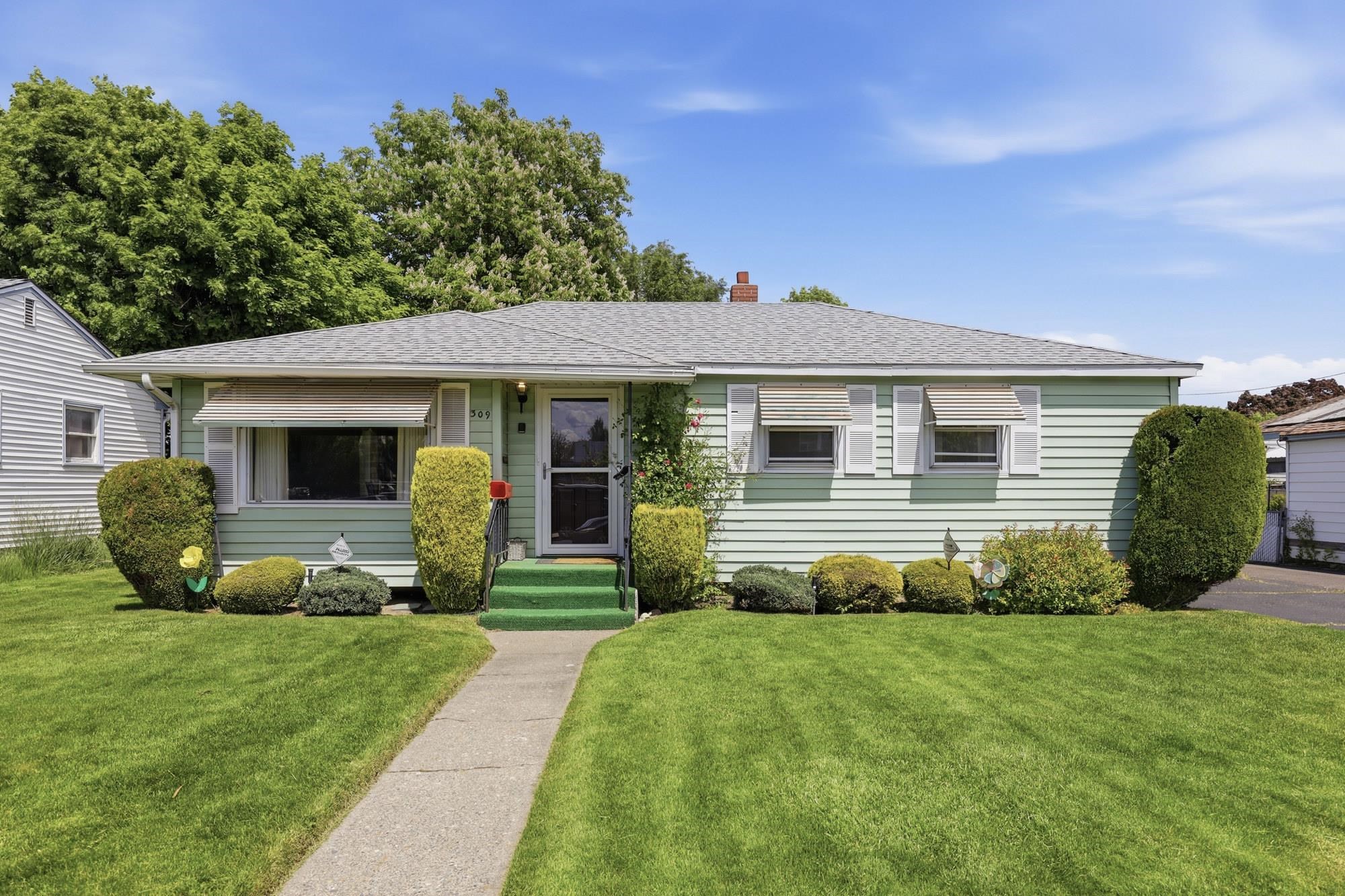 309 E NEBRASKA Ave - Photo 1