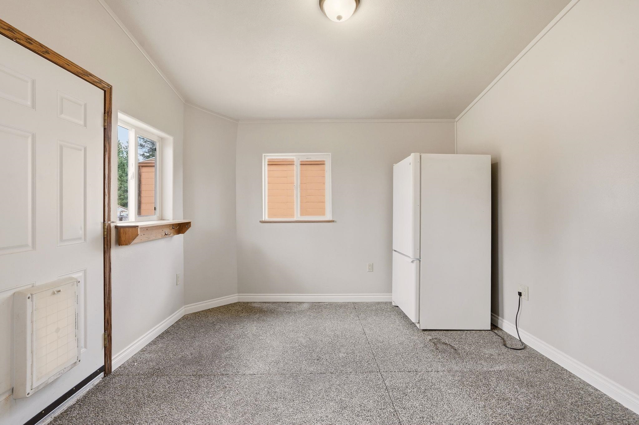 910 N Margaret Ave - Photo 17