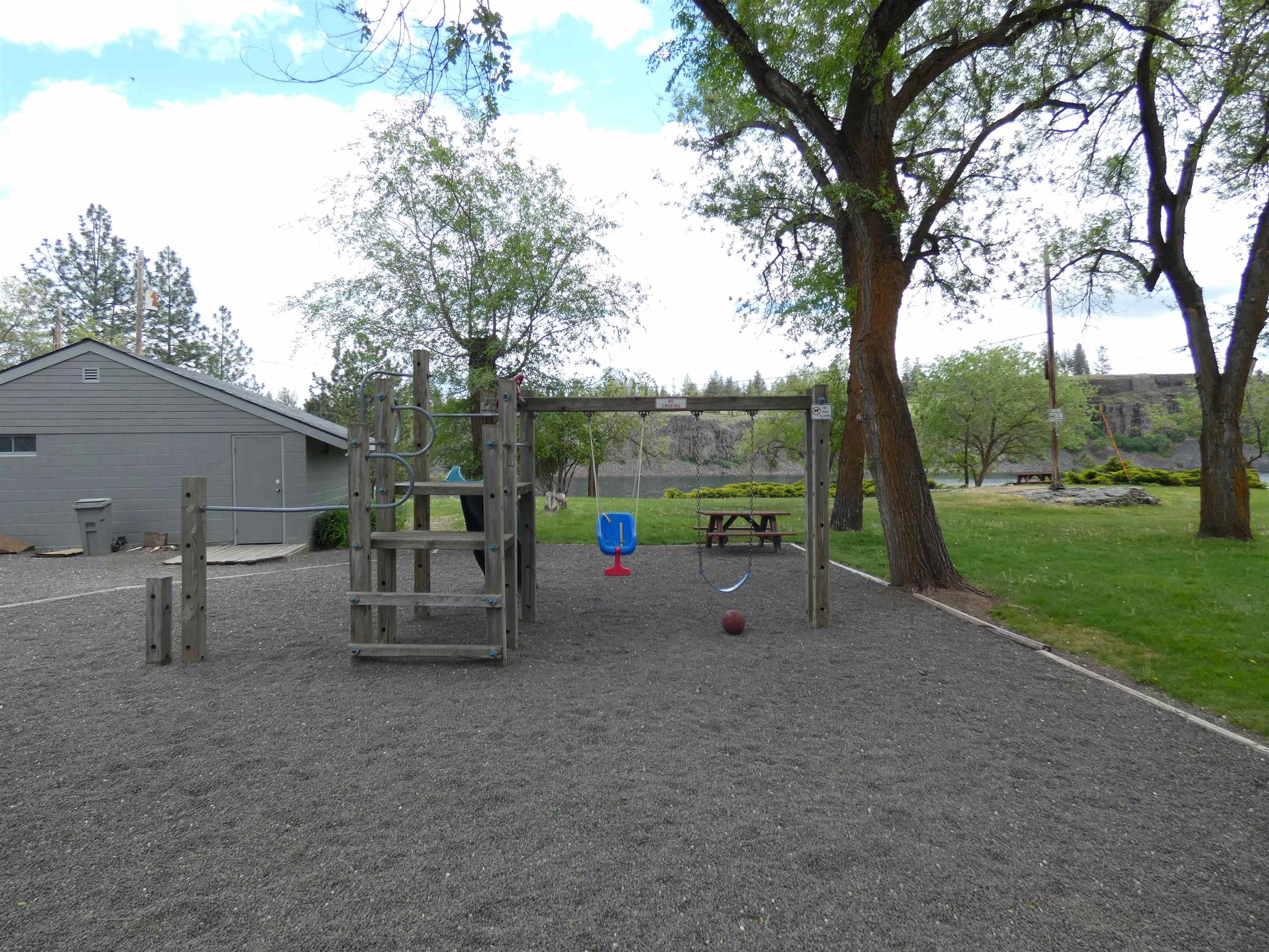 16021 W Badger Ln - Photo 34