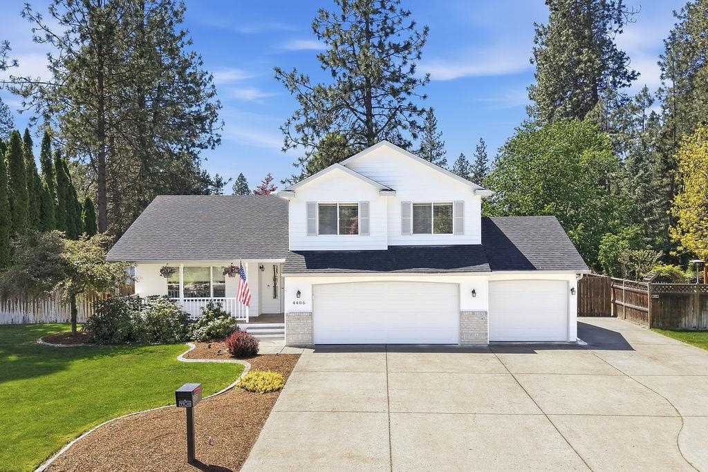 4406 E Woodglen Rd - Photo 1