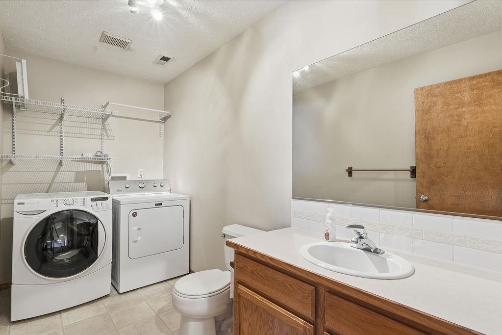 4406 E Woodglen Rd - Photo 29