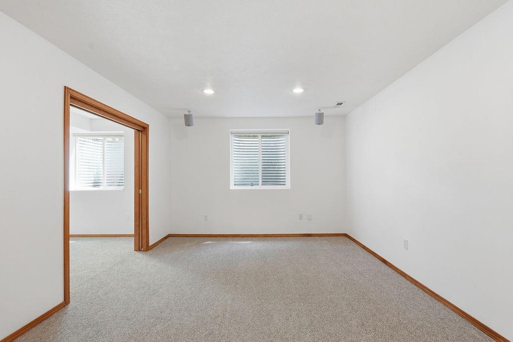 4406 E Woodglen Rd - Photo 32