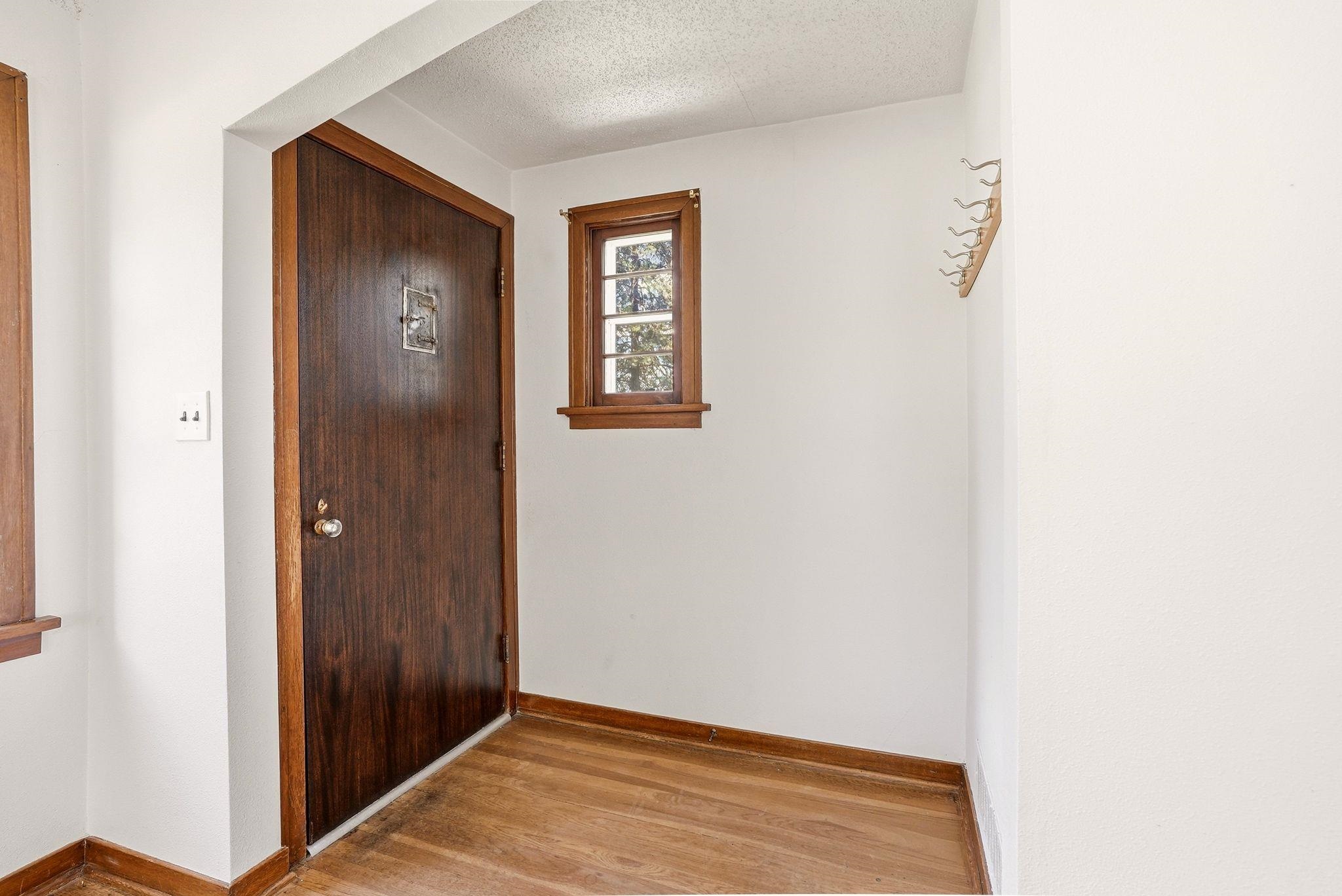 2611 S Monroe St - Photo 4