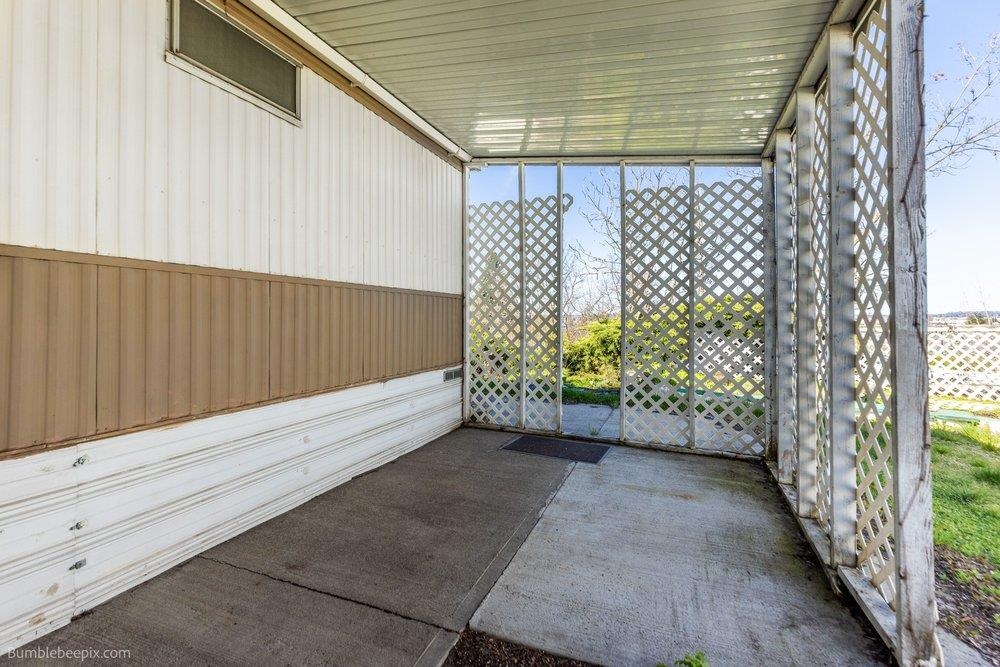 6300 E 2nd Ave - Photo 17