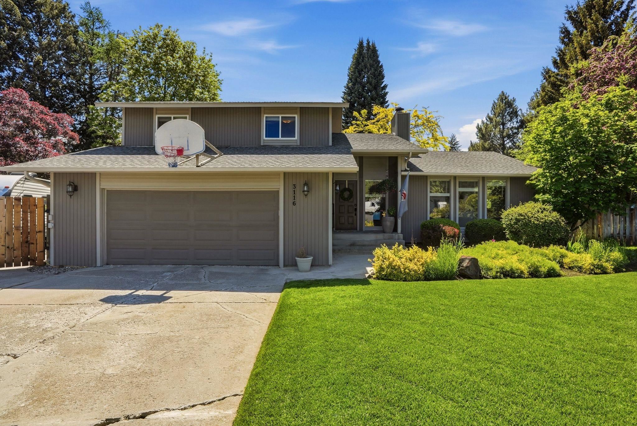 3116 E 62nd Ave - Photo 1