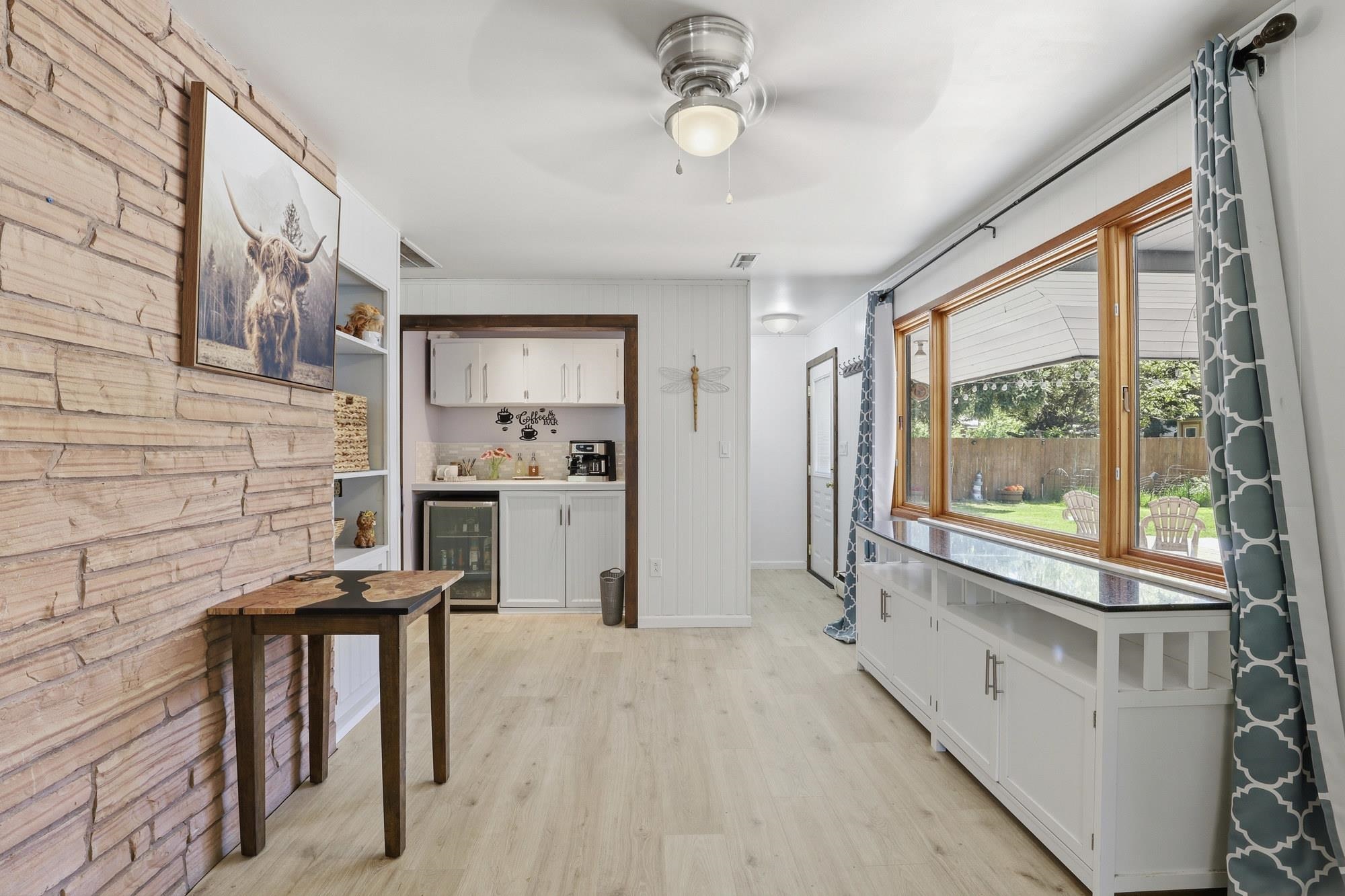 704 E Crawford Ave - Photo 8