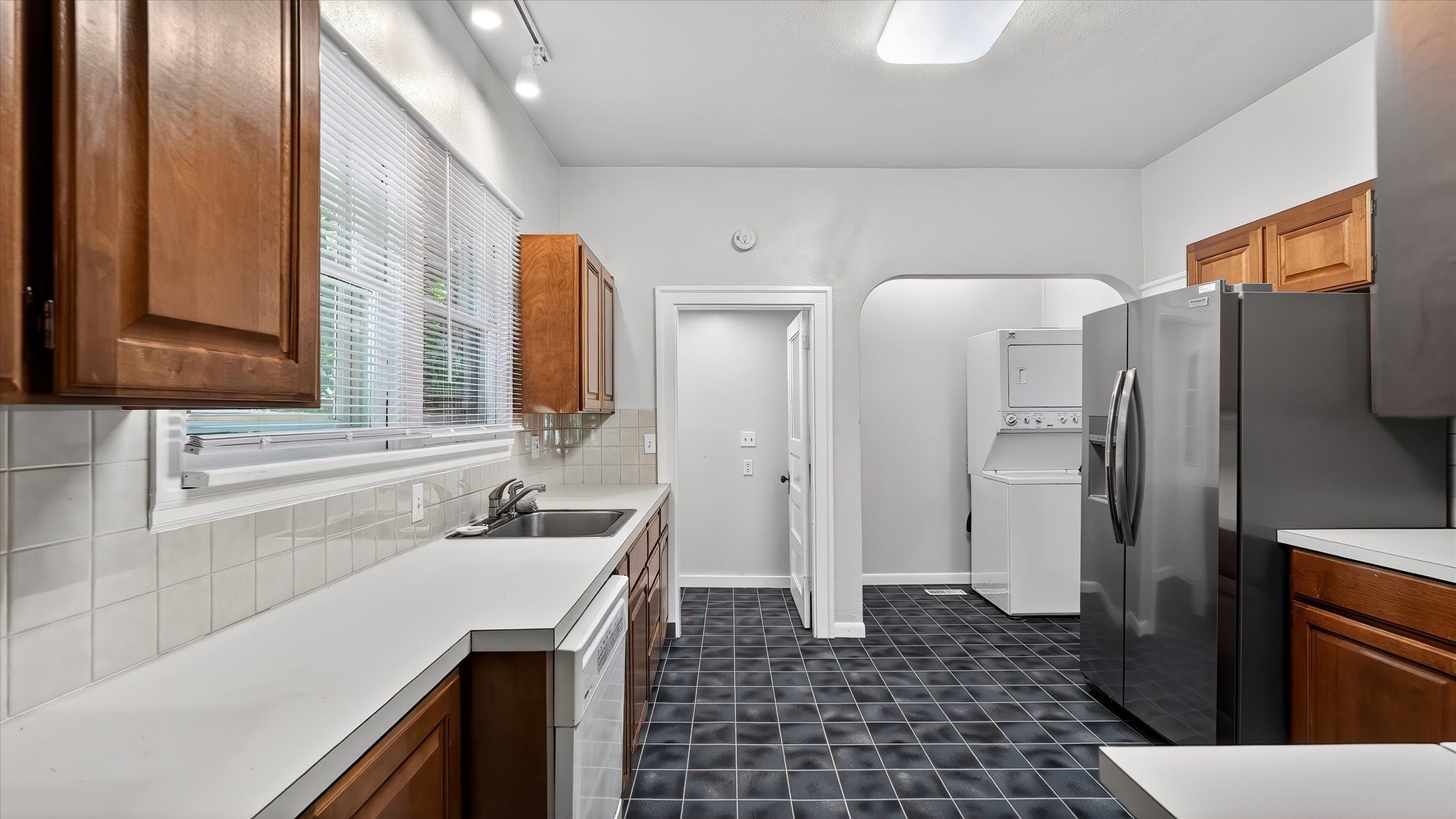 1007 W 20th Ave - Photo 11