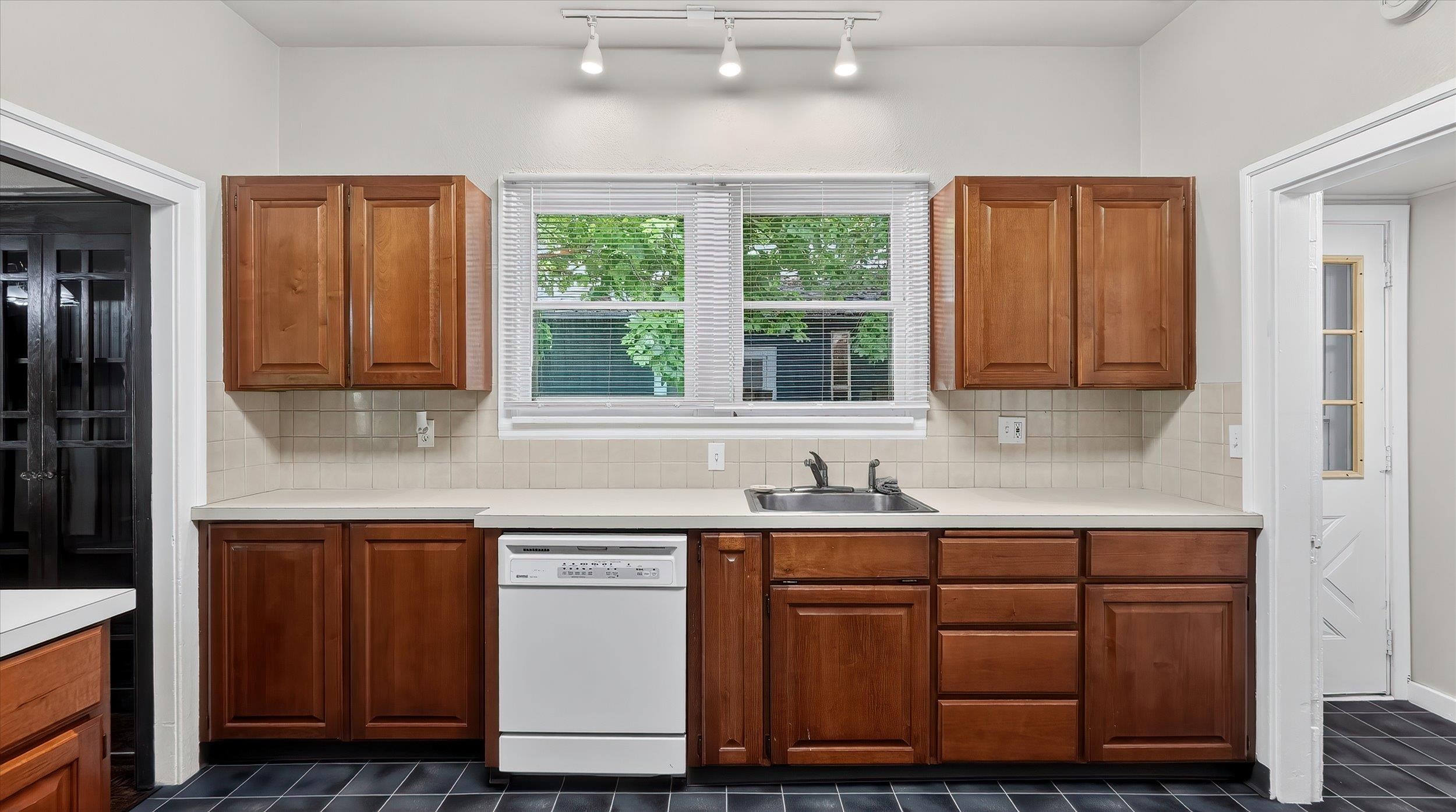 1007 W 20th Ave - Photo 13