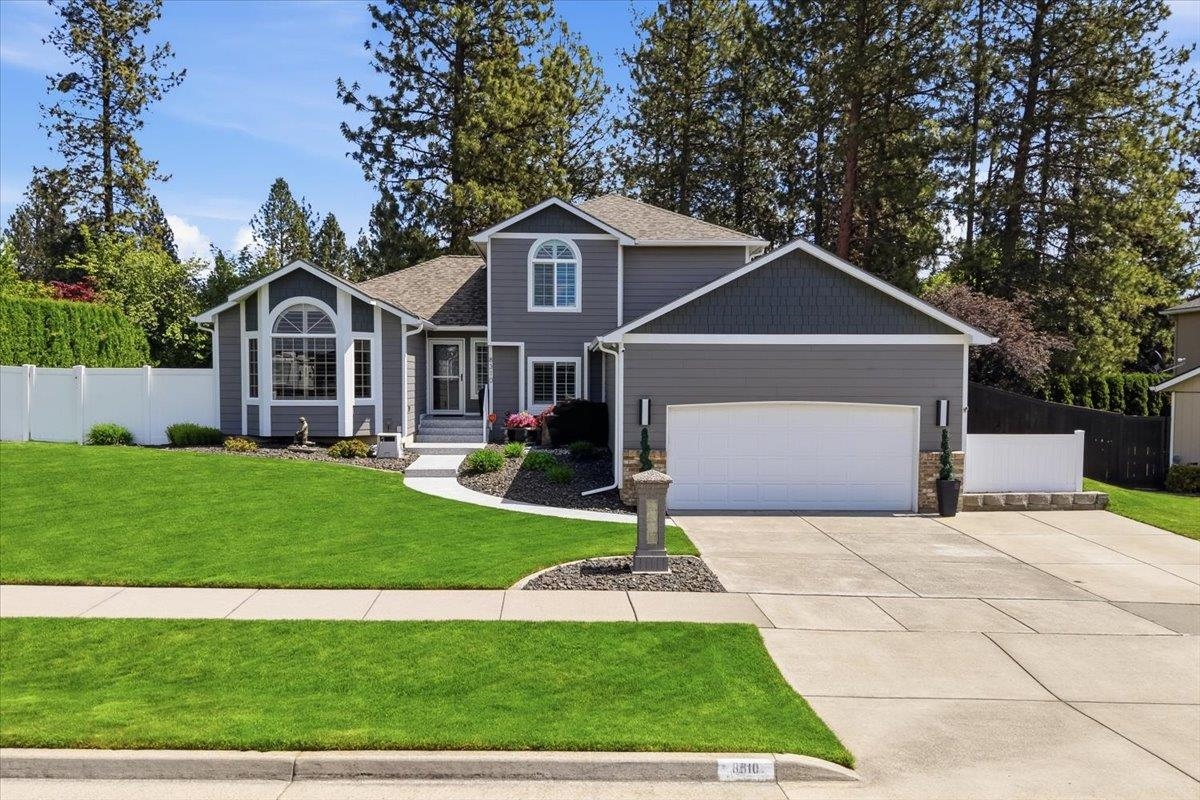 8310 N Forest Ct - Photo 1