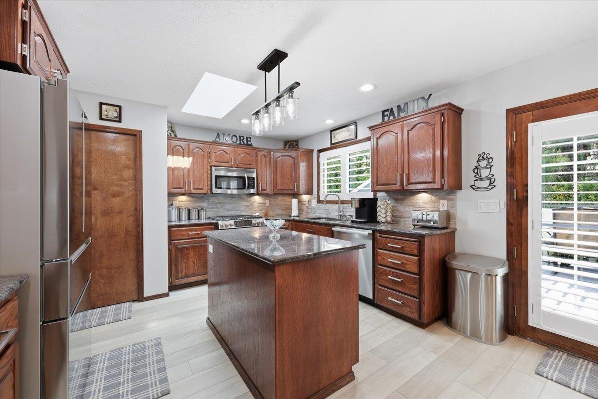 8310 N Forest Ct - Photo 11
