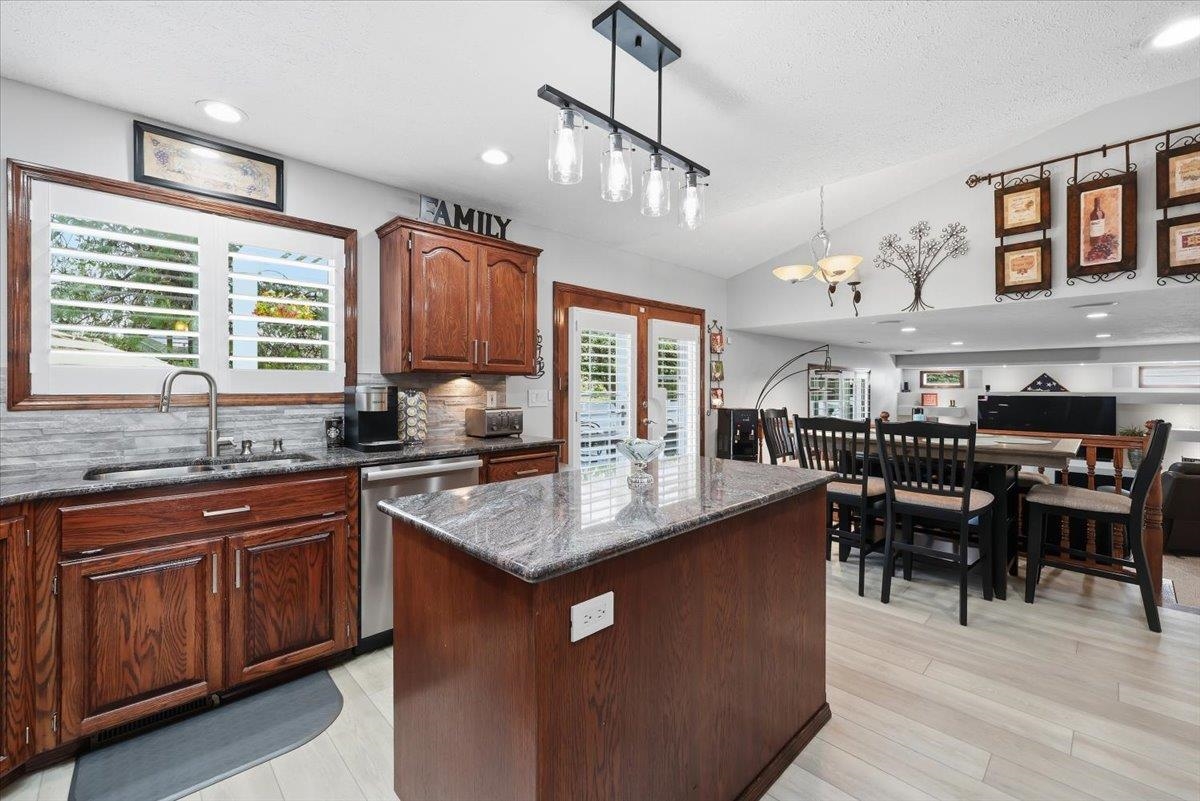 8310 N Forest Ct - Photo 13