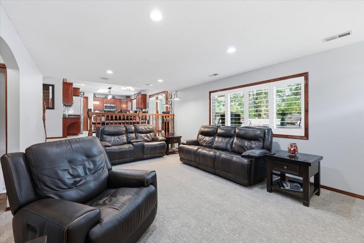 8310 N Forest Ct - Photo 17